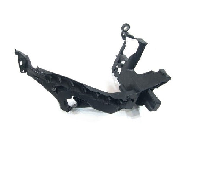 FAR BRAKETİ SAĞ A4 2013- | İTHAL