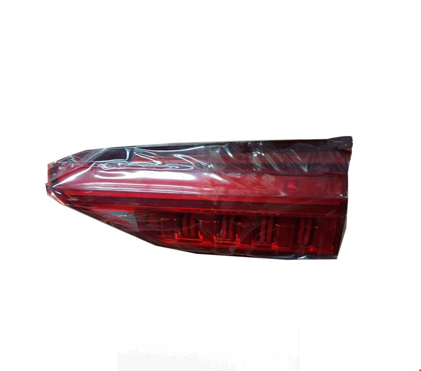 ARKA İÇ STOP LAMBASI SAĞ A6 2020- | İTHAL